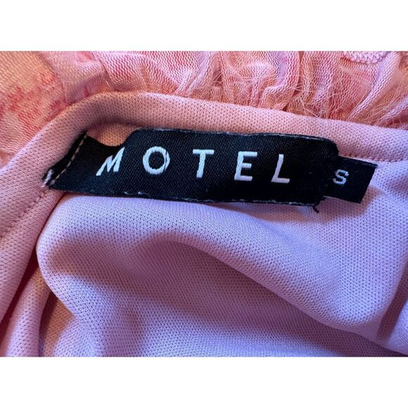 Motel Urban Outfitters  Kalsi Top in Love Bloom Pink Flock Top Size Small - Picture 6 of 6